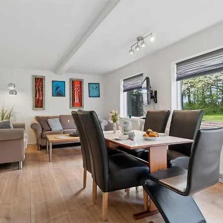 Hornbogi - 1km From The Sea By Interhome